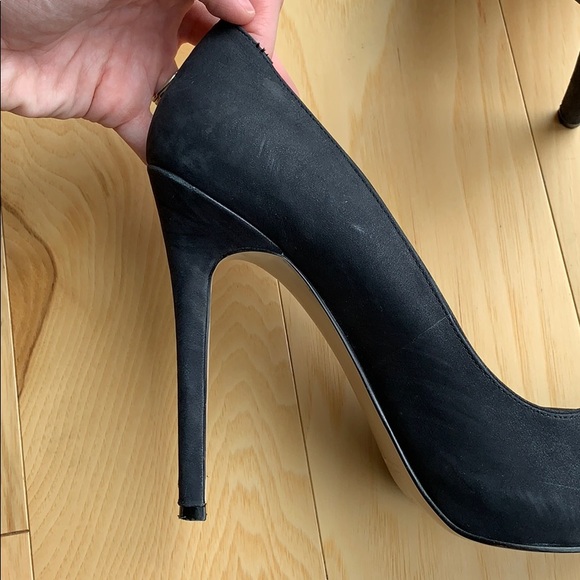 Black Heels - Picture 7 of 8